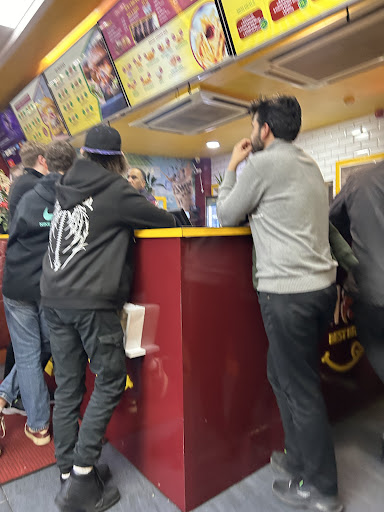 Photo of FLAVOURZ PERI PERI HIGH WYCOMBE - 6 Oxford St, Frogmoor, High Wycombe HP11 2DG